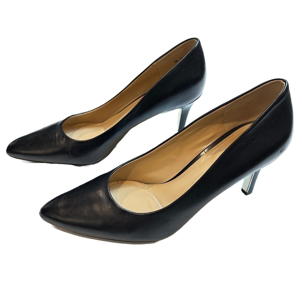 Naturalizer Leather Pumps‎ with Silver Accents Old Money Style